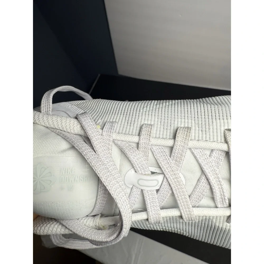 Womens Sz 8.5 - Nike Downshifter 12 Low-Top Trainer Running Shoes White